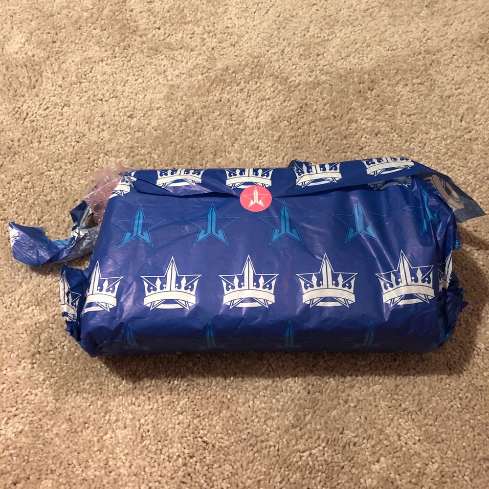 NIB Jeffree Star Blue Bloods Pallet
